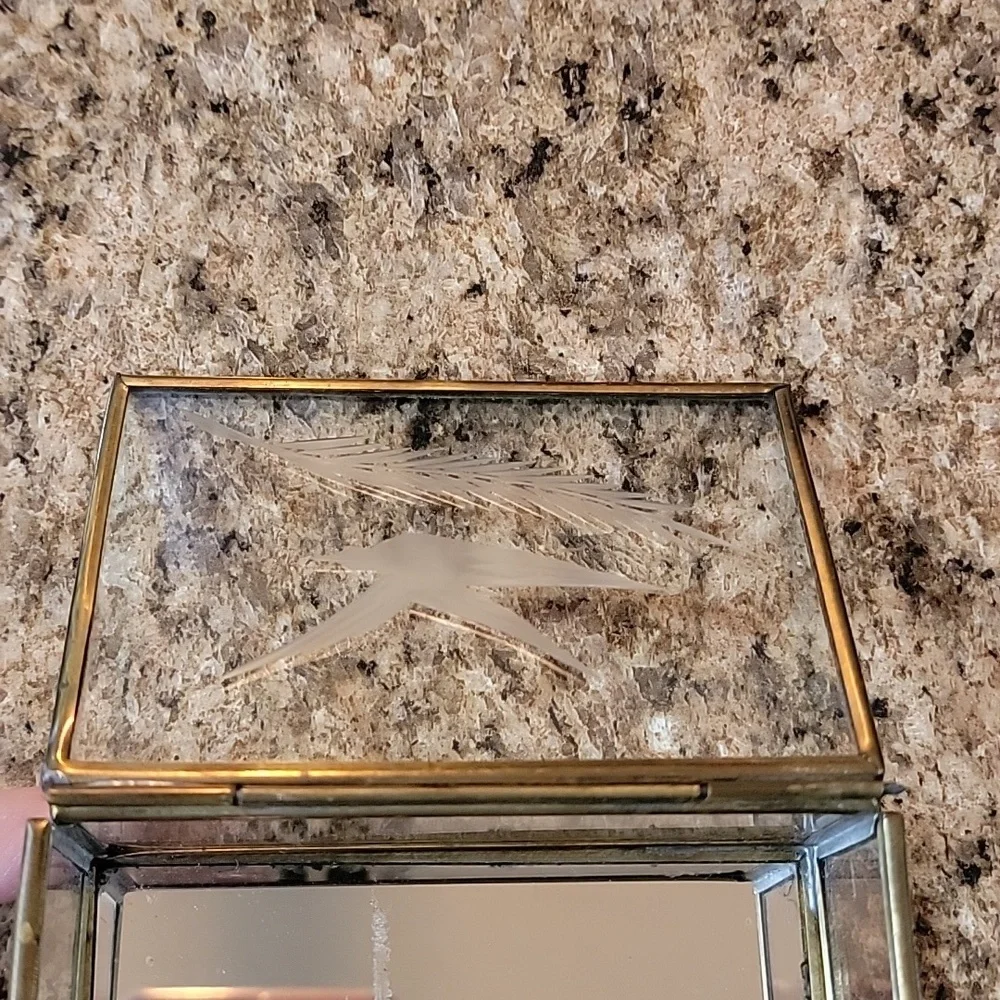 Vintage Hecho Glass Etched Glass Bird Jewelry Trinket Box